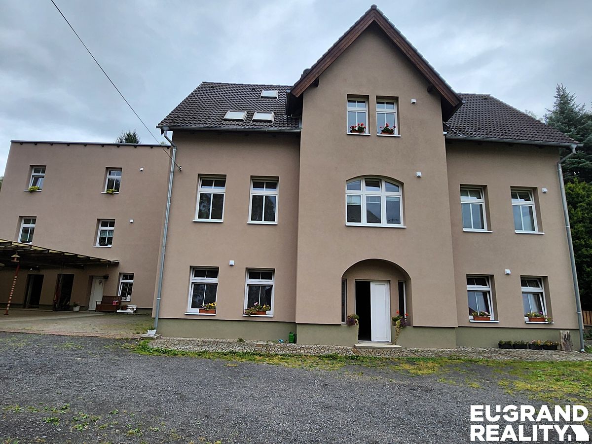 Pronájem bytu 1+kk 35 m²